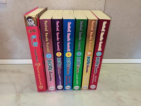 Rachel renee russell - dork diaries v anglictine,