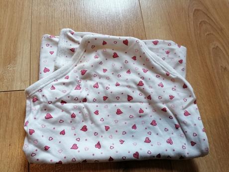 Srdiečkové bodynko, 74