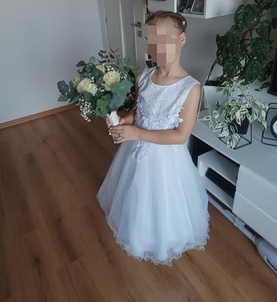 Dievčenské šaty, 128