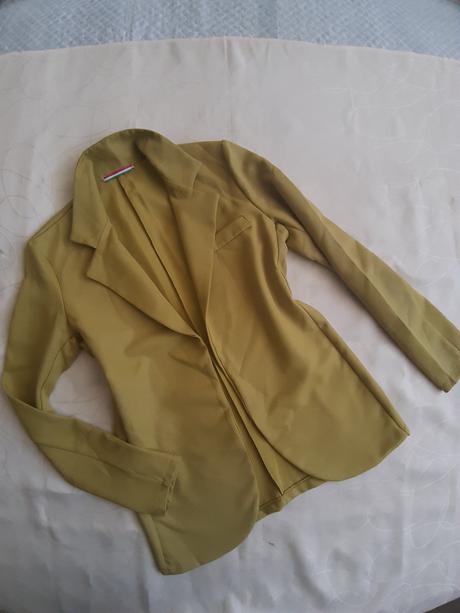 Pistáciová farba, s