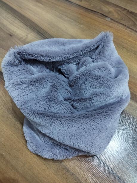 Fialový kožušinový tunel, 