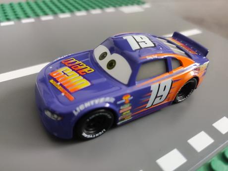 Cars mcqueen autá ,,19,,,