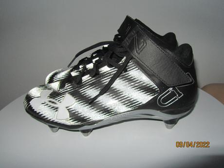 Kopacky under armour, 42