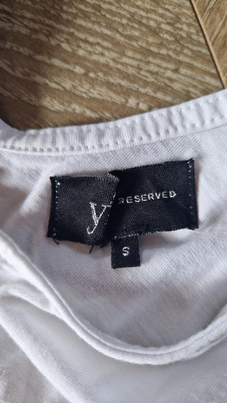 Tieko, reserved,s