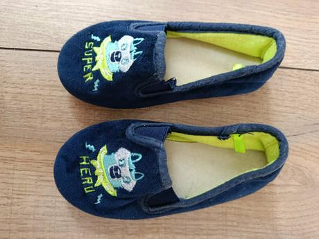 Chlapčenské papučky, 25