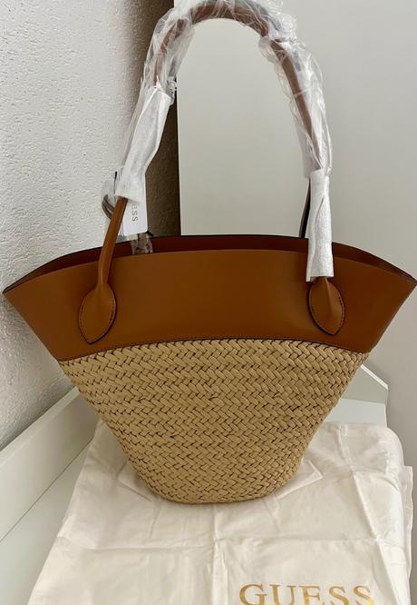 Nová kabelka guess s dustbagom a visačkou, guess