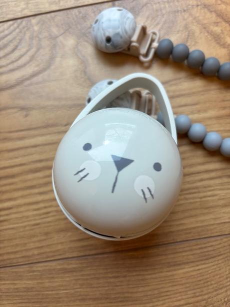 Klipy a vajíčko na dudlík, 