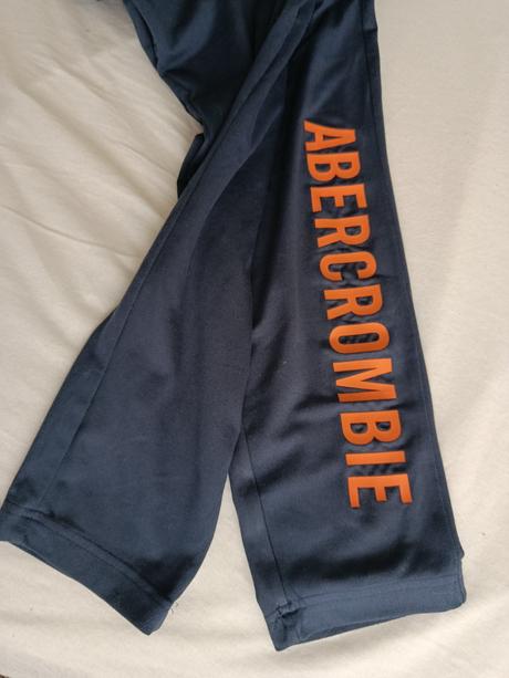 Tenké chlapčenské tepláky, abercrombie&fitch,152
