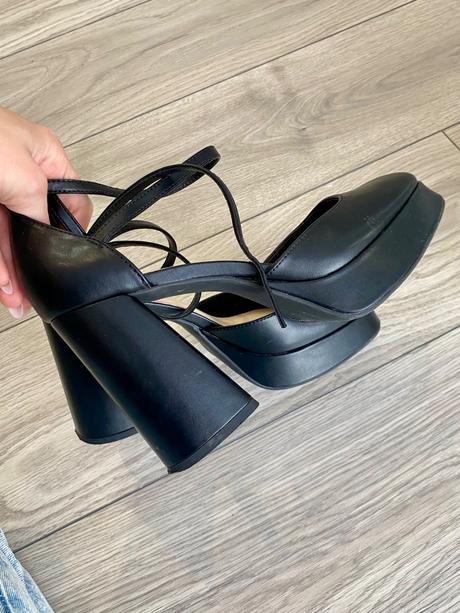 Topanky na vysokom opatku, deichmann,39