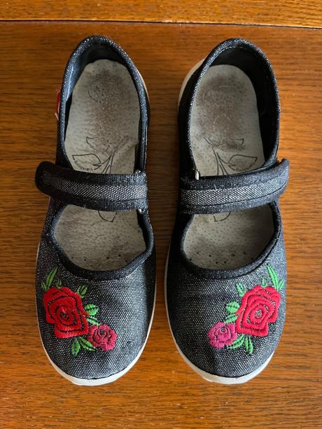 Papučky balerínkového typu s ružičkami, ren but,32