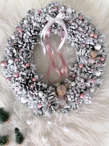 Vianočný veniec baby pink, 