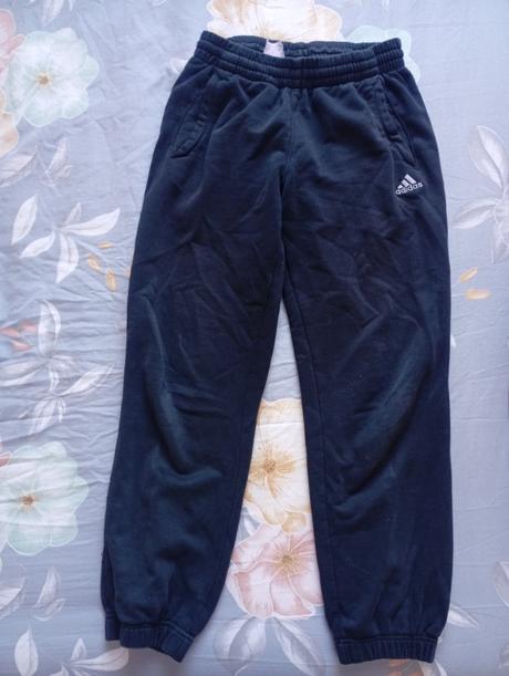 Čierne tepláky adidas č.152, adidas,152