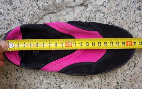 Topánky do vody, 32