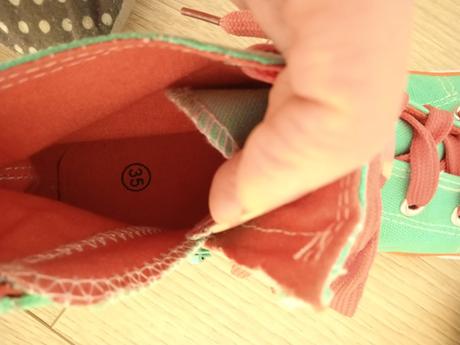 Platené tenisky, 35