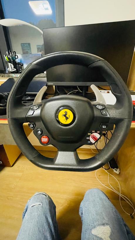 Volant k  playstation, 