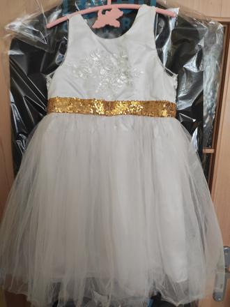 Šaty na svadbu, 128