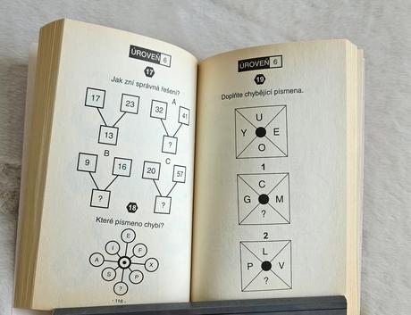 Kniha 'mensa, trénink iq 1', 286 úloh,