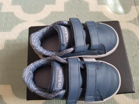 Adidas tenisky, adidas,21