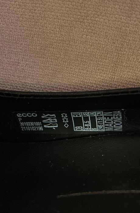 Lodičky ecco, ecco,39