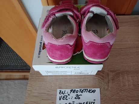 Dievčenské sandále zn.protetika veľ.26, protetika,26