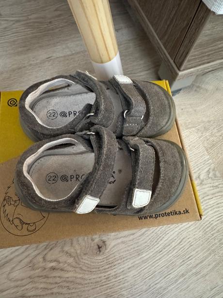 Sandálky, protetika,22