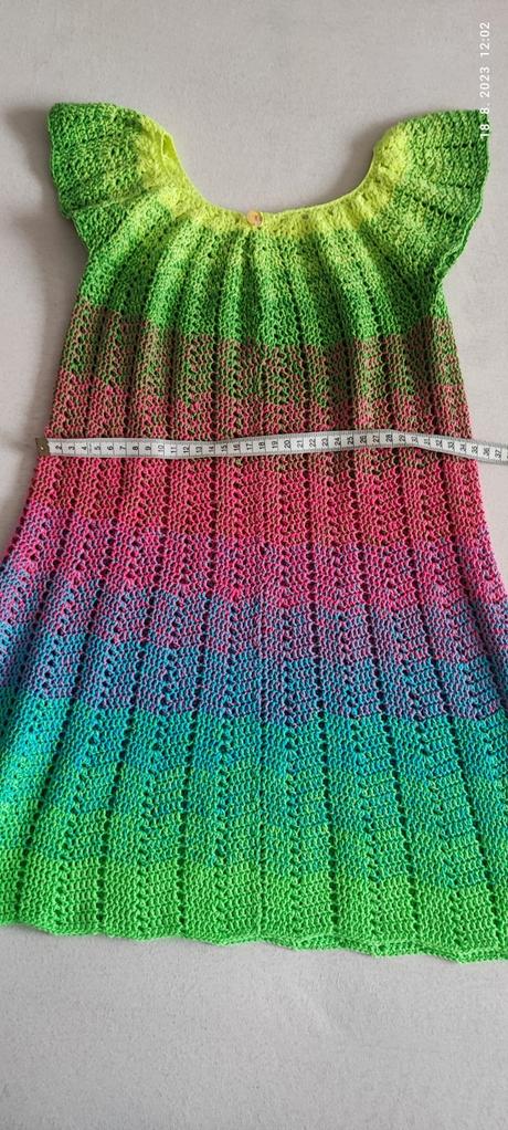 Krásne háčkované letné šaty, 122