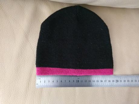 Dievčenská čiapka, 104