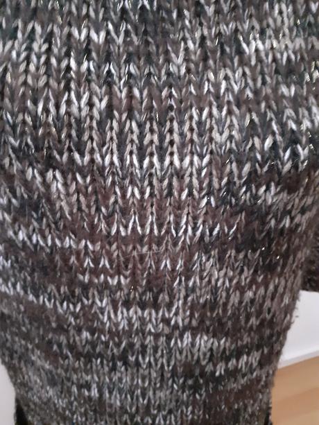 Predĺžený pulover rolák -vesta s vreckami, l