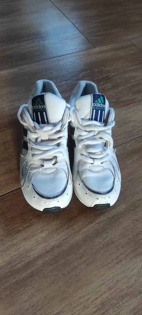 Botasky, adidas,33