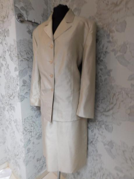 Marcona luxusny kostym 42/44, 44