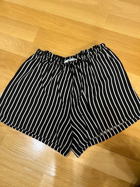 Voľne kratase, h&m,140