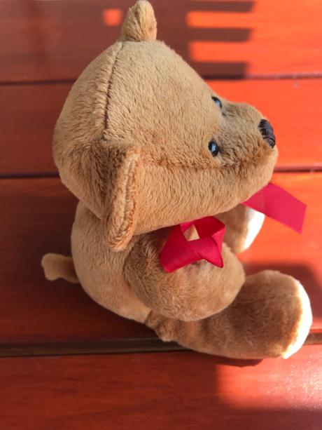 Plyšový macko s mašličkou,