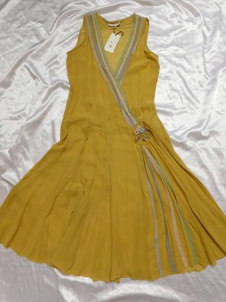 Luxusne hodvabne šaty, 38