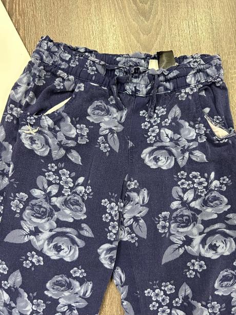 H&m dievcenske nohavice č.140, h&m,140