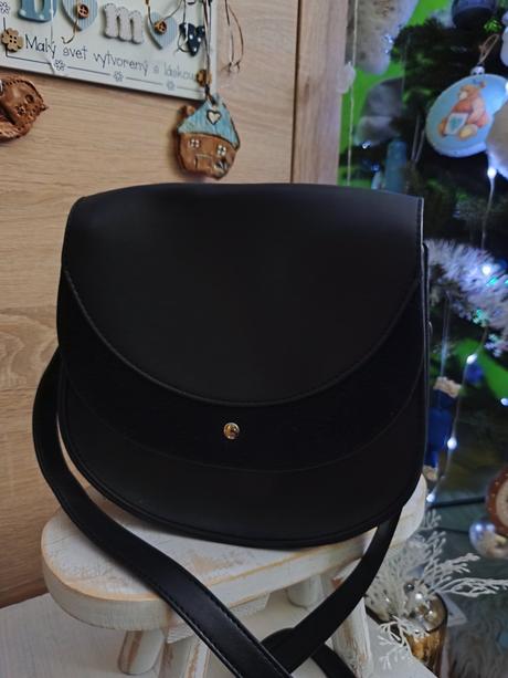 Dámska štýlová čierna kabelka, 