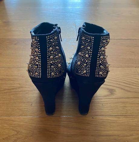 Čierne členkove topanky, 39