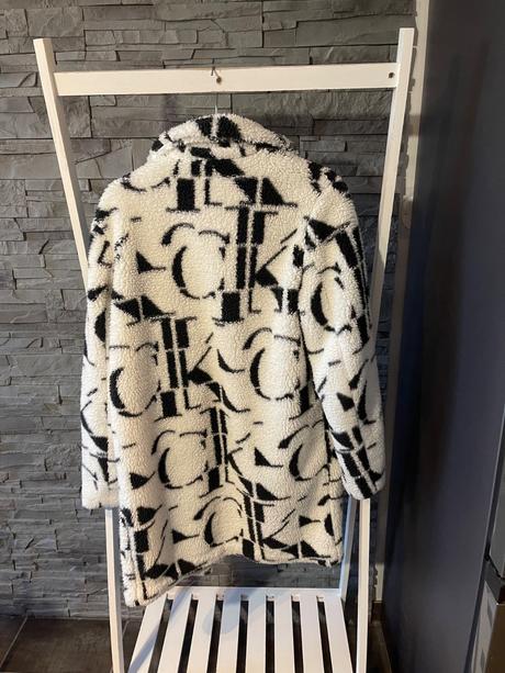 Calvin klein v.m, calvin klein,m
