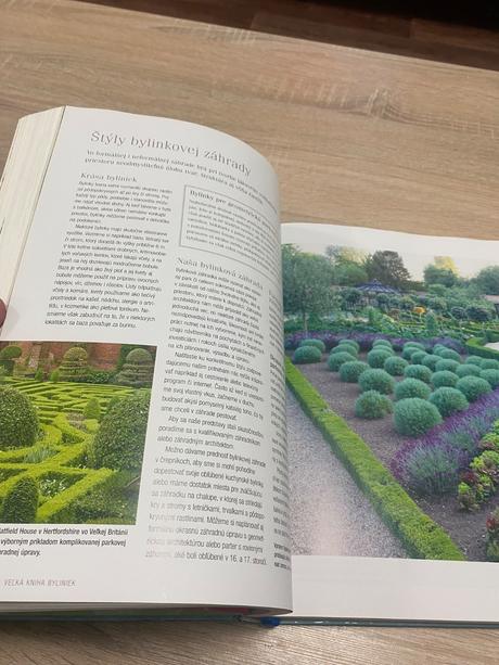 Velká kniha bylinek bylinky, 