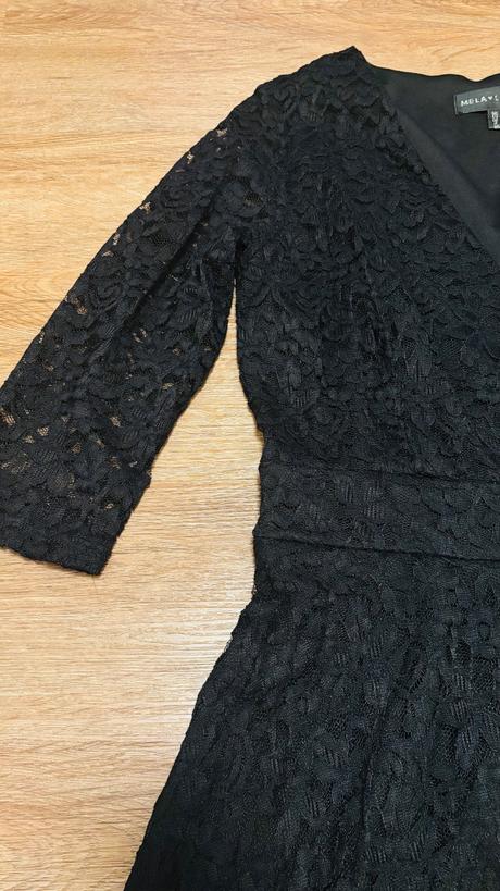 Spoločenské šaty, 38