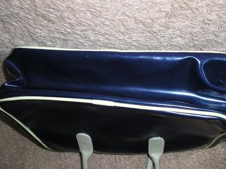 1141. tm. modrá taška, 