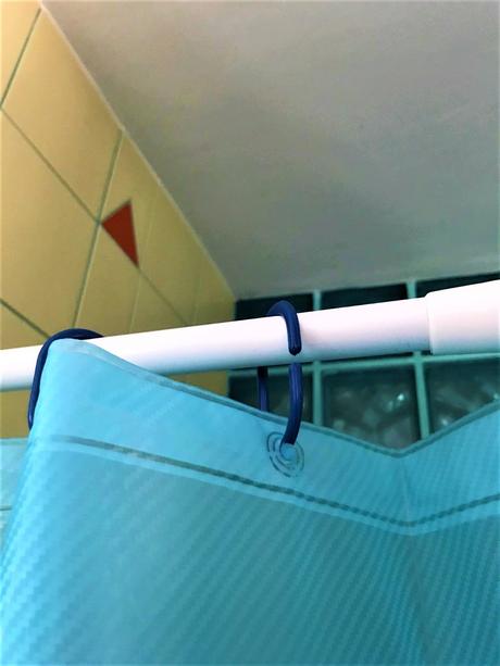 Impregnovaný záves do sprchy/vany s úchytkami, 