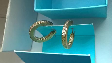 Pozlátené kruhové náušnice,