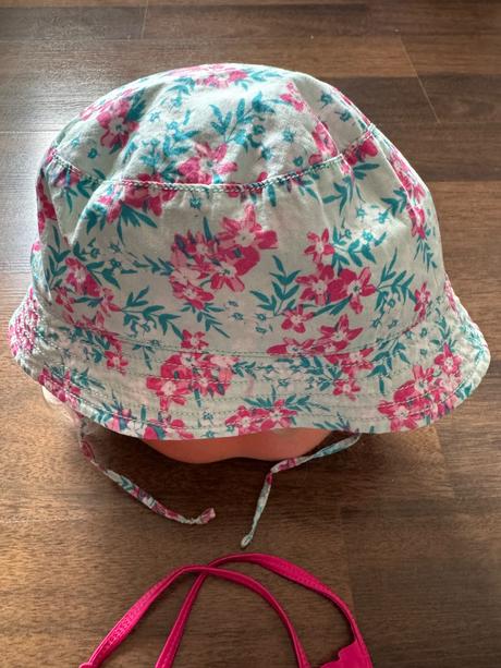 Súprava plavky a klobúk, lupilu,98