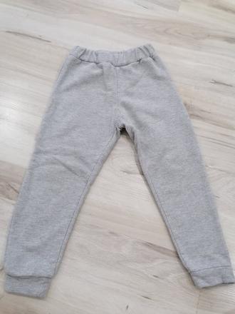 Tepláčiky v. 104, 104