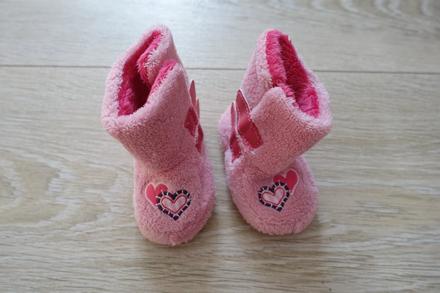 Capačky so srdiečkami, 18