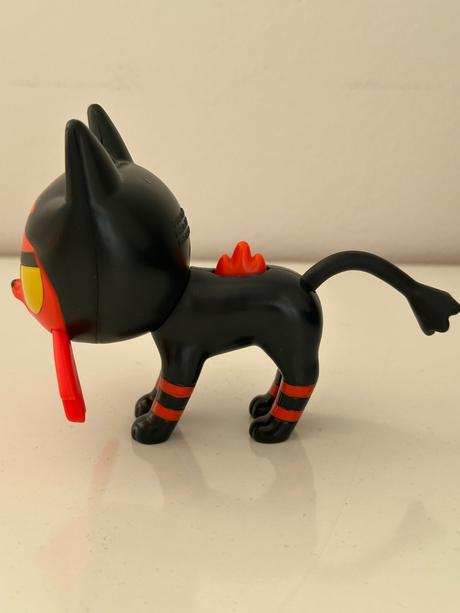 Pokémon litten, 