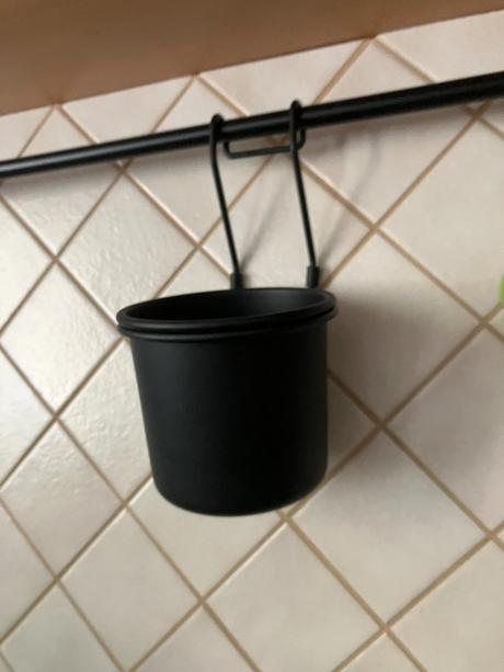 Závesná kuchynská nádoba ikea,