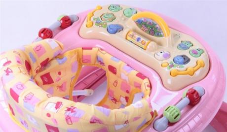 Chodítko sun baby so stoperami s kaučukovými kolie,