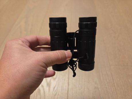 Malý ďalekohľad, binocular 8x21, 131m/1000m,