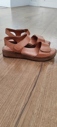 Kožené sandále zn.caprice, 38